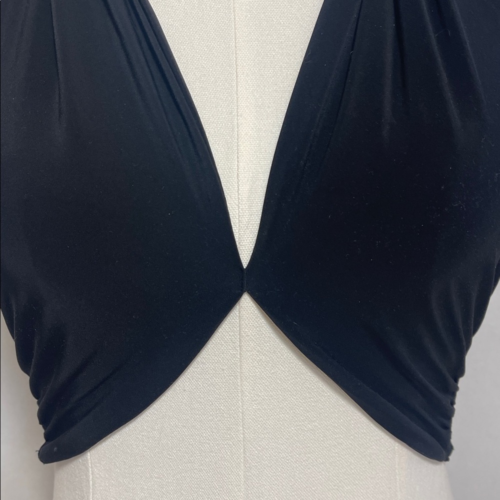 NWT Boohoo Night Black Crossover Halter Crop Top Size US 8 - Picture 4 of 16